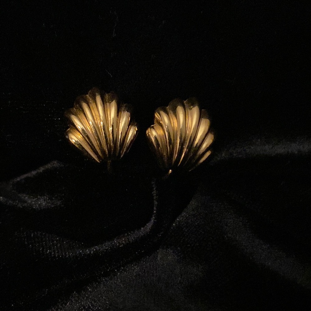 4 for $20 Vintage Napier Clip/Screw on Earrings Goldtone